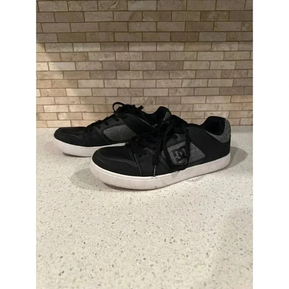 DC sneakers black men’s #125 - Picture 1 of 4